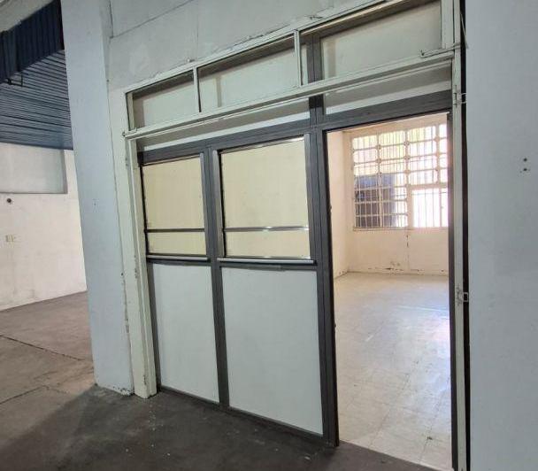 VENTA LOCAL/GALPON/DEPOSITO