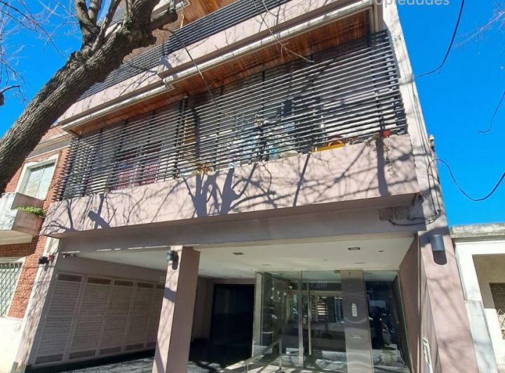 MONOAMBIENTE MUY LUMINOSO, CON A°A°. EDIFICIO CON LAUNDRY Y PARRILLA 3