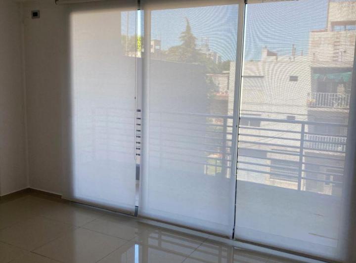 ALQUILER IMPECABLE 2 AMBIENTES AL FRENTE CON BALCON 3