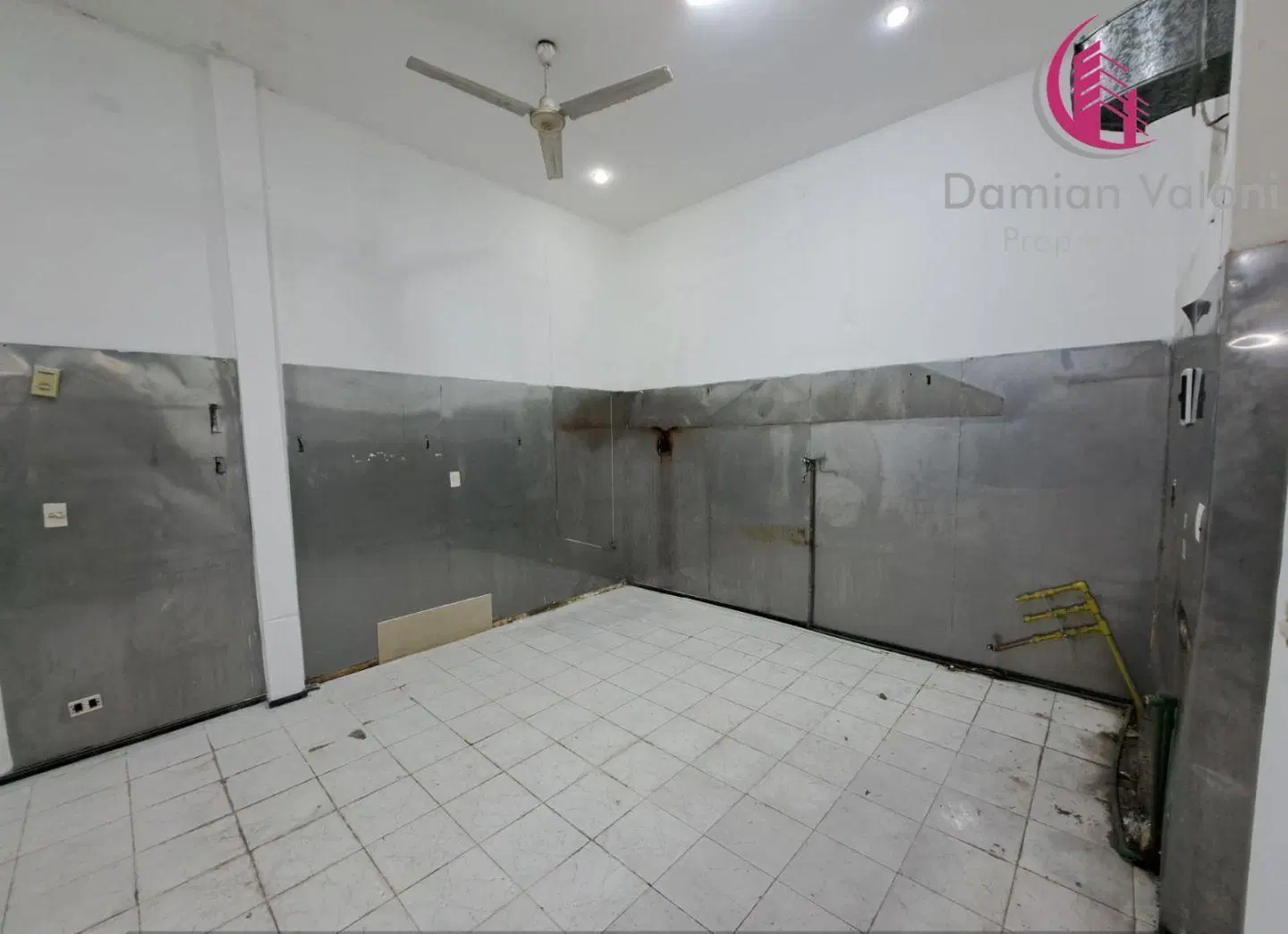 LOCAL COMERCIAL EN VENTA, EXCELENTE UBICACIÓN. 5
