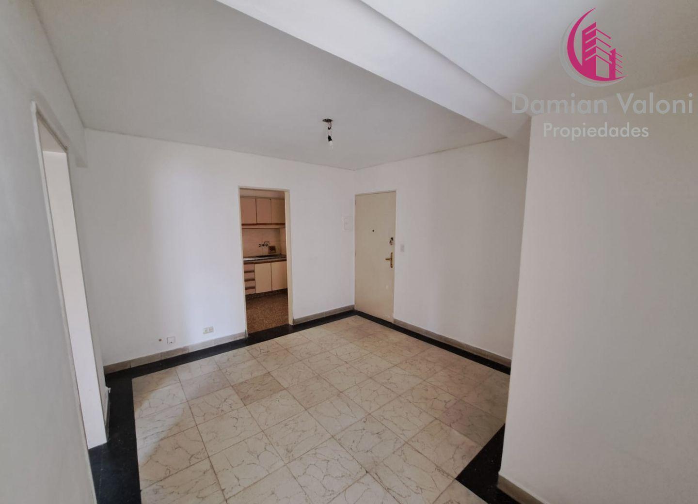 Foto de DEPARTAMENTO DE 3 AMBIENTES EN MUY BUENA UBICACIÓN., imagen 3