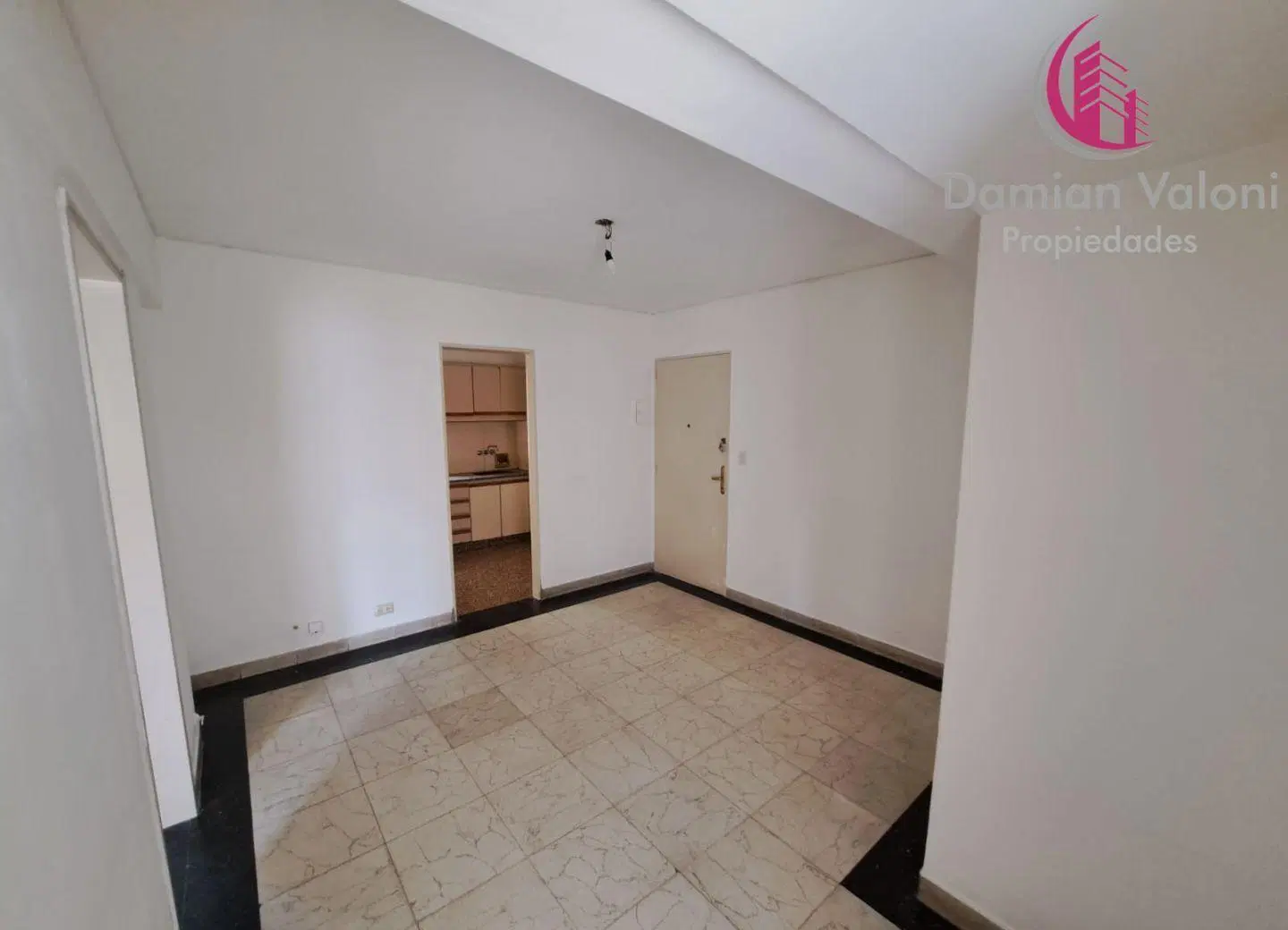 DEPARTAMENTO DE 3 AMBIENTES EN MUY BUENA UBICACIÓN. 3