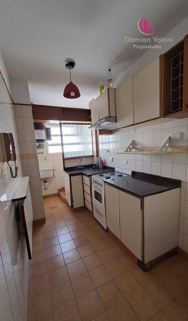 Foto de EXCELENTE 2 AMBIENTES EN VILLA DEL PARQUE CON COCINA INDEPENDIENTE Y, imagen 3