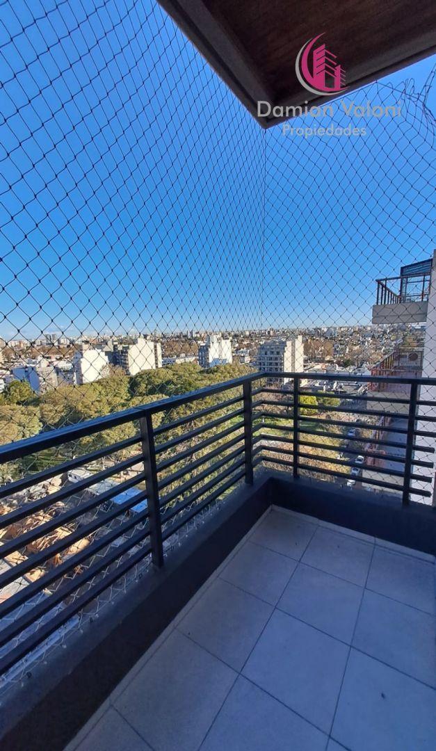 Foto de HERMOSO 2 AMBIENTES EN MONTE CASTRO CON DOBLE BALCÓN, imagen 2