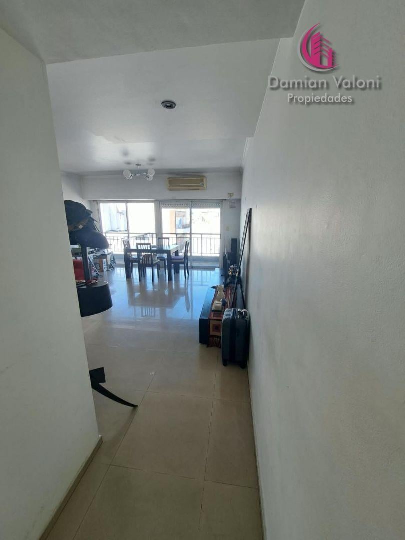 Foto de EXCELENTE 3 AMBIENTES CON BALCON CORRIDO, imagen 2