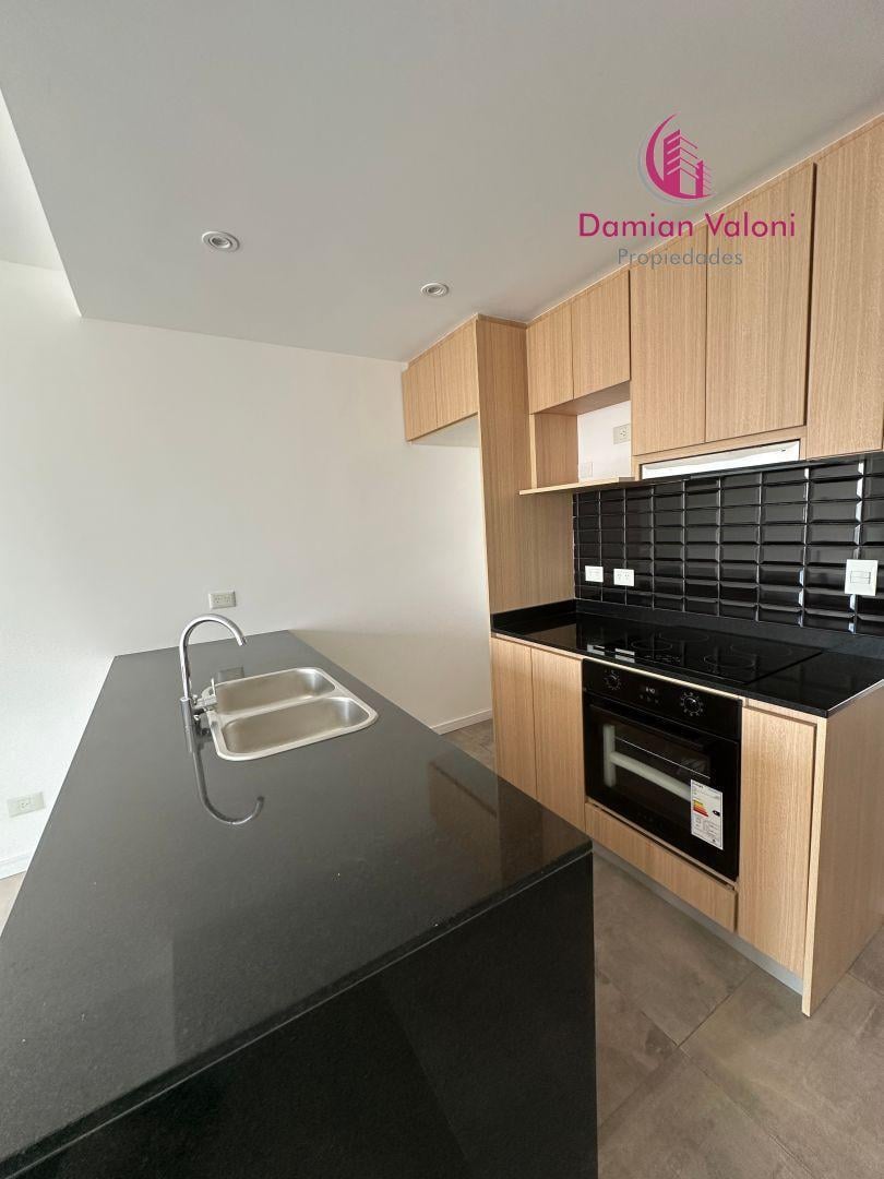 Foto de IMPECABLE 2 AMBIENTES CON VESTIDOR, BALCÓN Y AMENITIES EN MONTE CASTRO, imagen 4