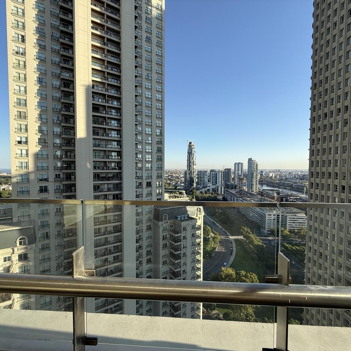 Piso Alto en Venta en Alvear Tower Puerto Madero 2