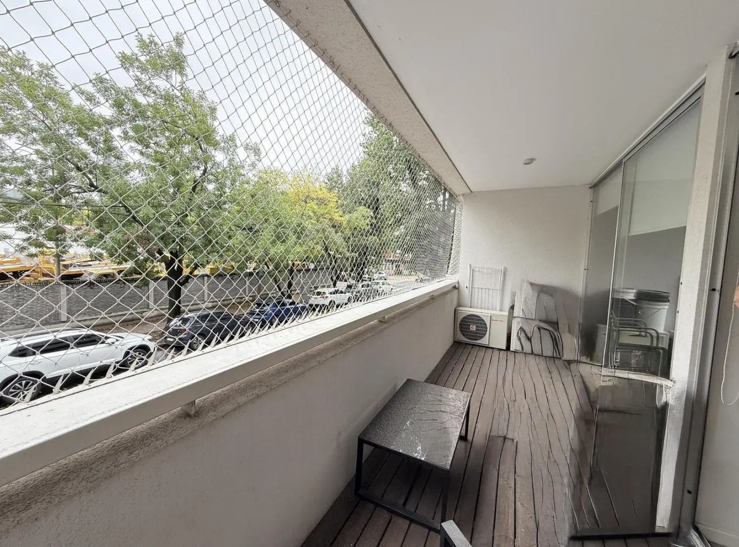 AMPLIO DOS AMBIENTES CON BALCON ATERRAZADO Y COCHERA 2