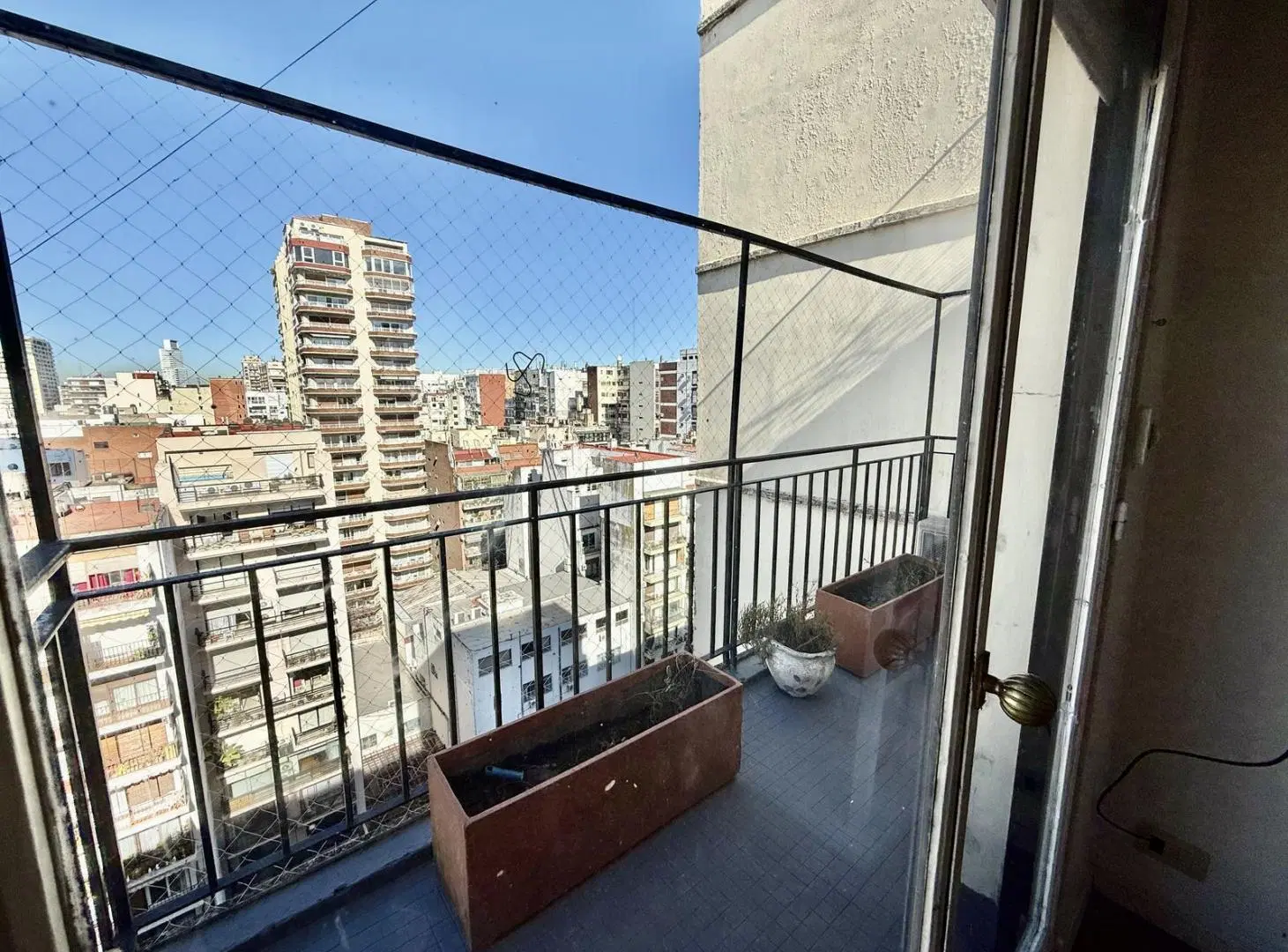 Departamento con excelentes vistas 1