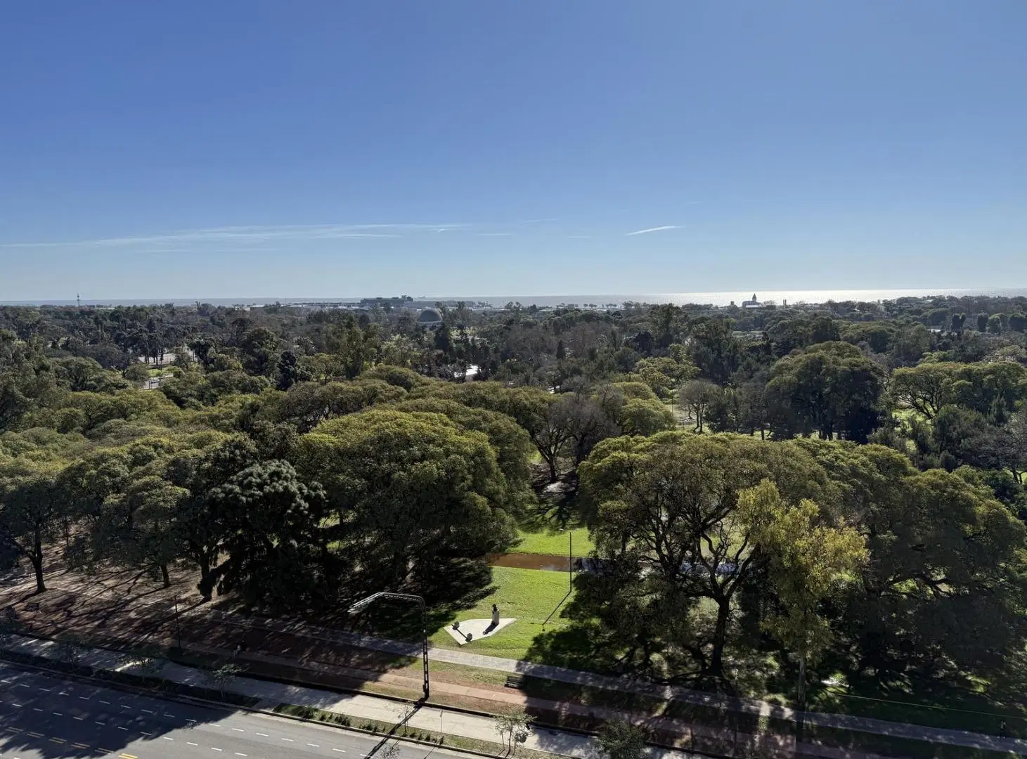 Departamento con excelentes vistas 2