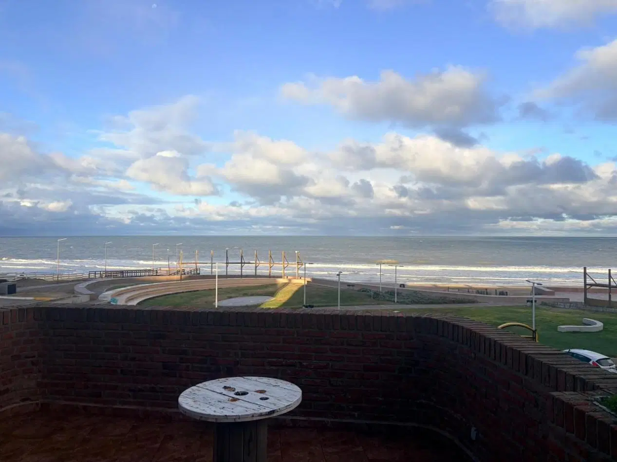 Vendo Departamento en av del mar y Bunge Pinamar 8