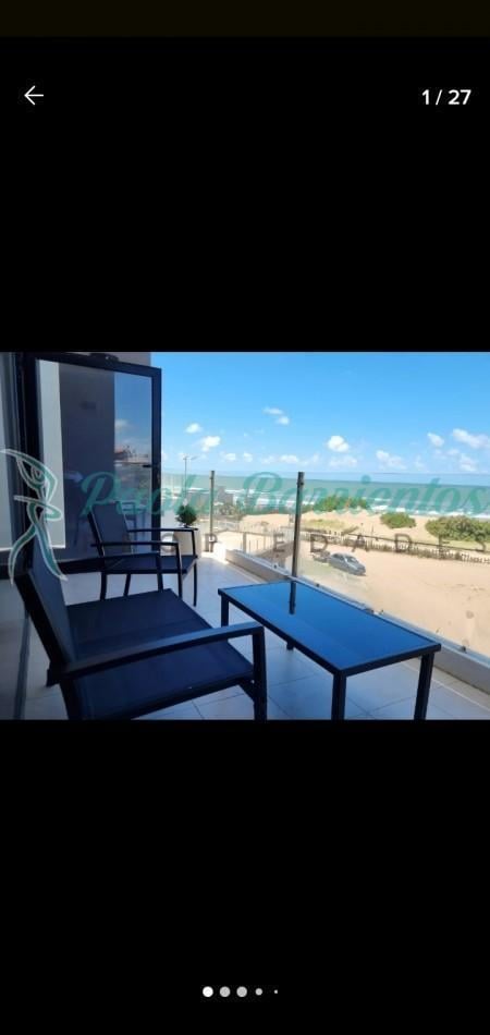 Foto de Alquilo Departamento frente al mar Pinamar con pileta en la terraza y, imagen 1