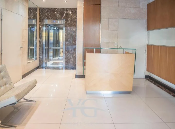 Departamento en  venta, 3 ambientes con cochera y baulera en Caballito 2