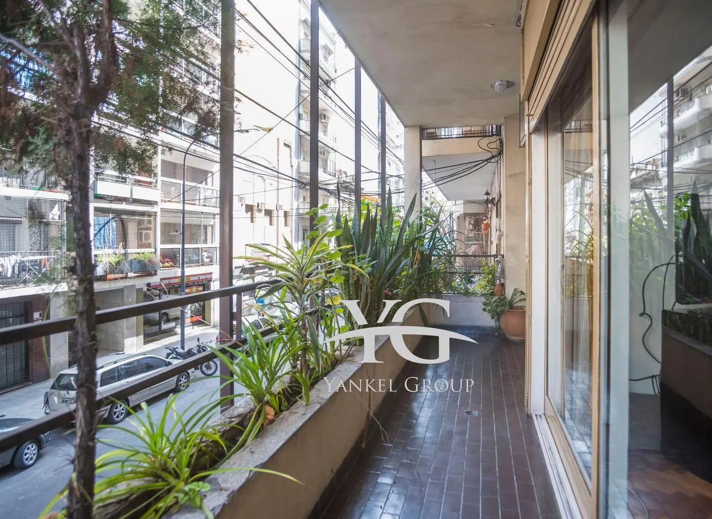 Departamento de 4 ambientes con dependencia en venta en Once 2