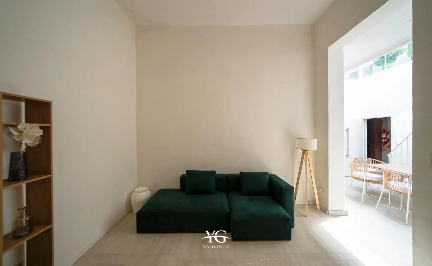 PH de 4 ambientes con terraza en venta, Reciclado a nuevo, muy luminoso. Peternal 5
