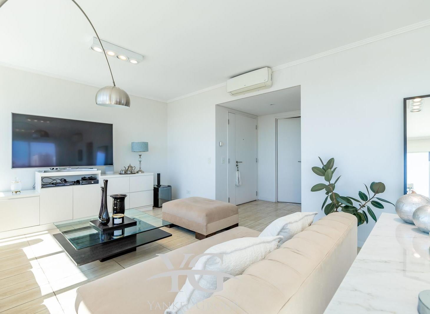 Foto de VENTA 4 AMBIENTES 2 COCHERAS TORRE DECO!!!, imagen 1
