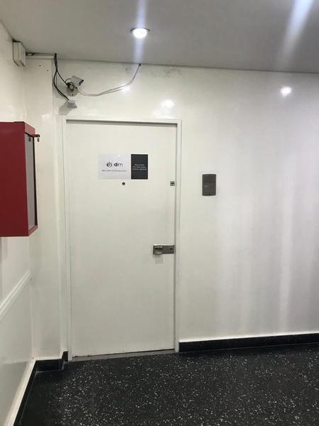 Foto de ALQUILER OFICINA/CONSULTORIOS PISO ENTERO!!! CENTRO DE RAMOS MEJIA!!!, imagen 2