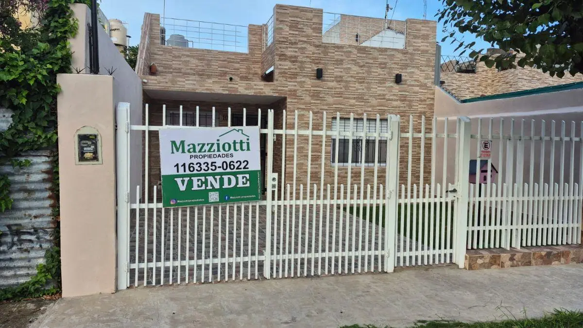 Se Vende PH al frente estilo casa americana 2