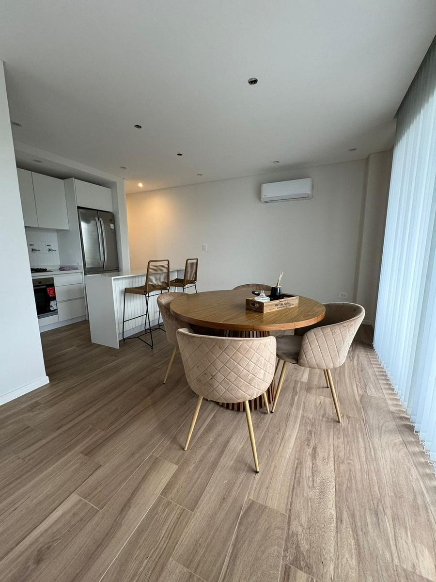 Venta Departamento de Dos Dorm. en City Bell 3