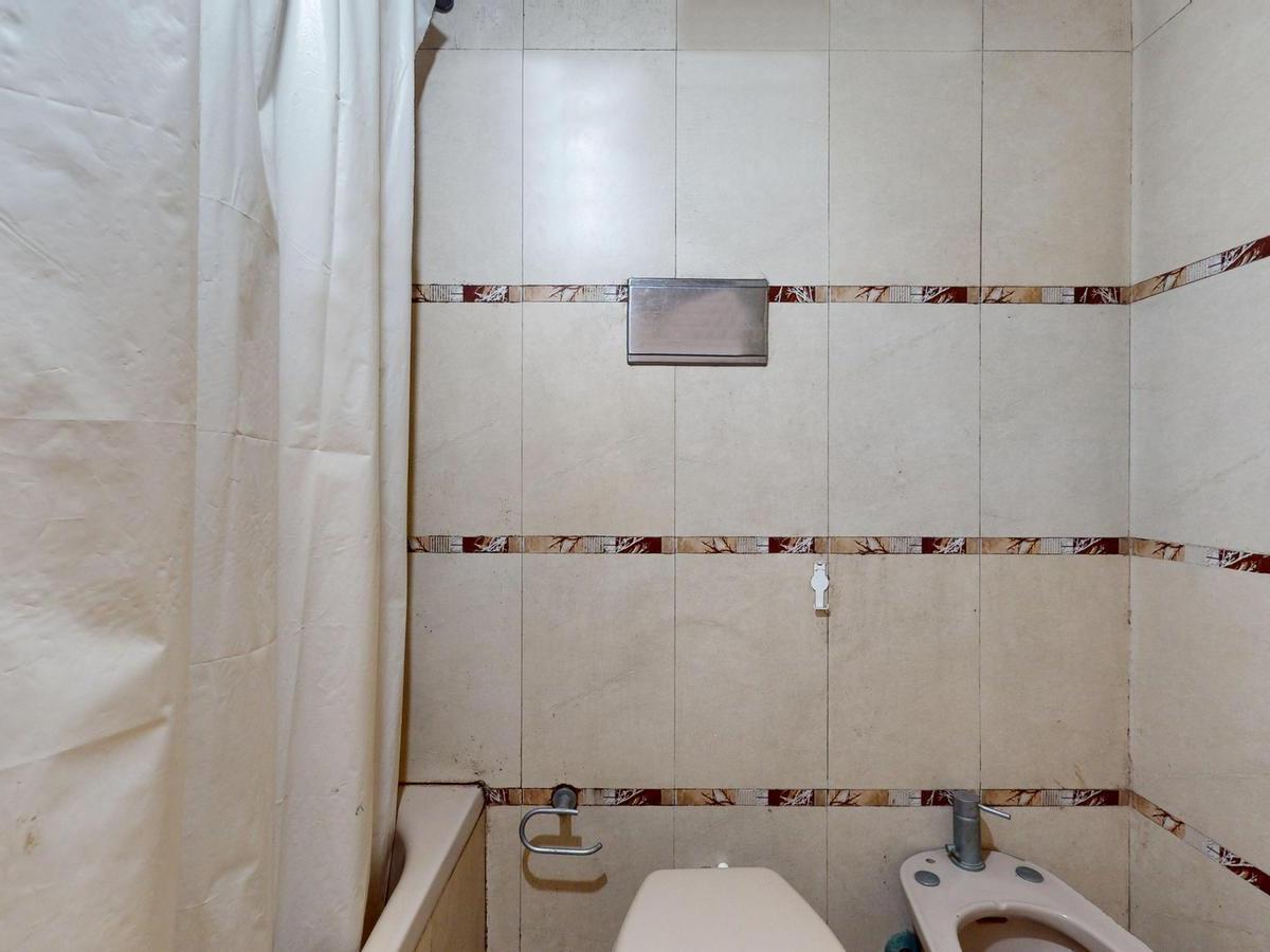 Venta Oportunidad Unica Casa Hostel de 9 Dorm. 5