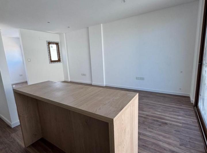 DEPARTAMENTO DE DOS DORMITORIOS Y COCHERA EN ALQUILER EN LA PLATA 5