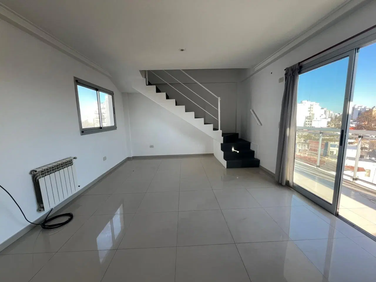 DEPARTAMENTO DUPLEX DE DOS DORMITORIOS EN ALQUILER EN LA PLATA 4