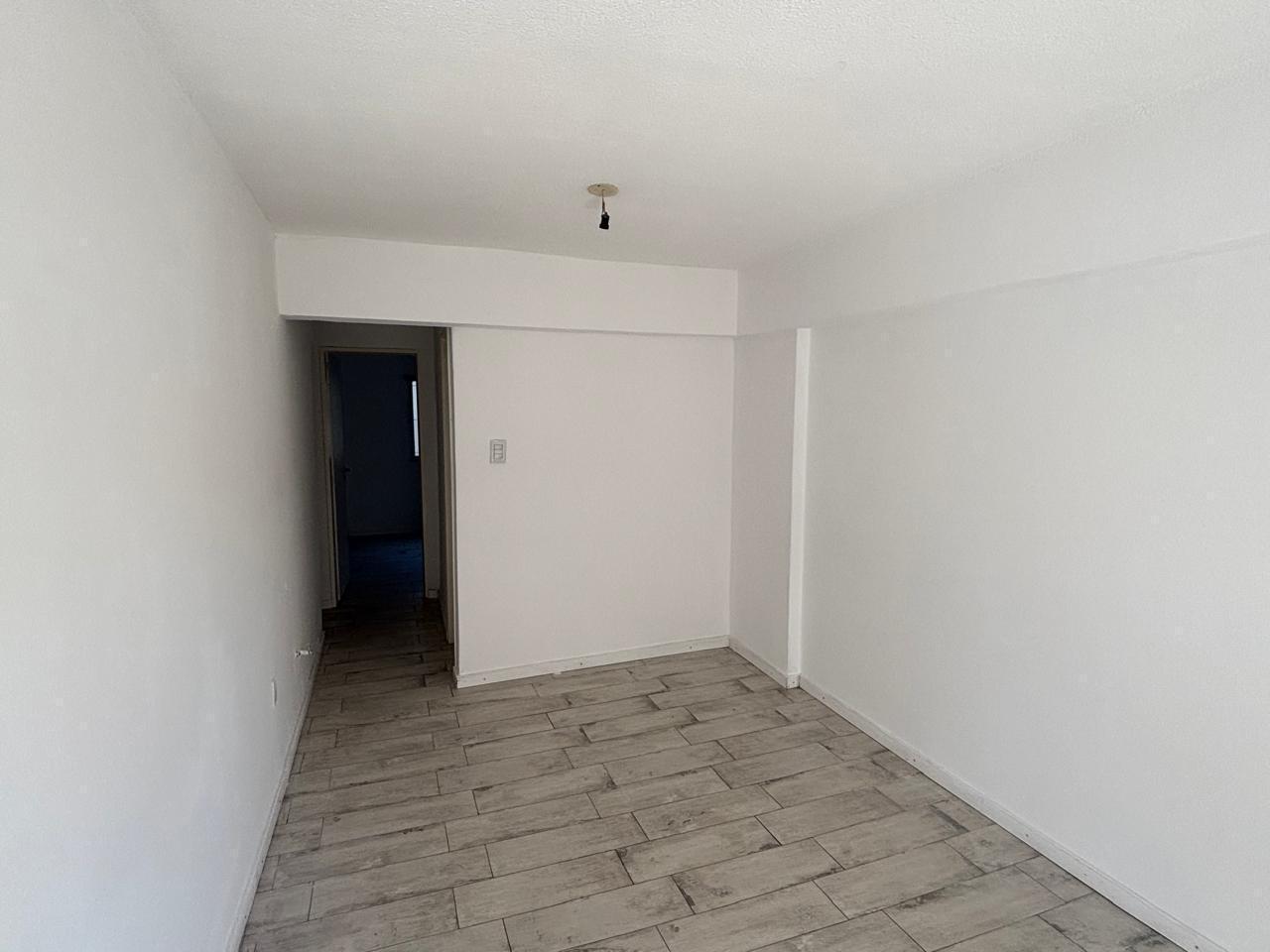 Foto de VENTA DEPARTAMENTO UN DORMITORIO CON BALCON, imagen 2