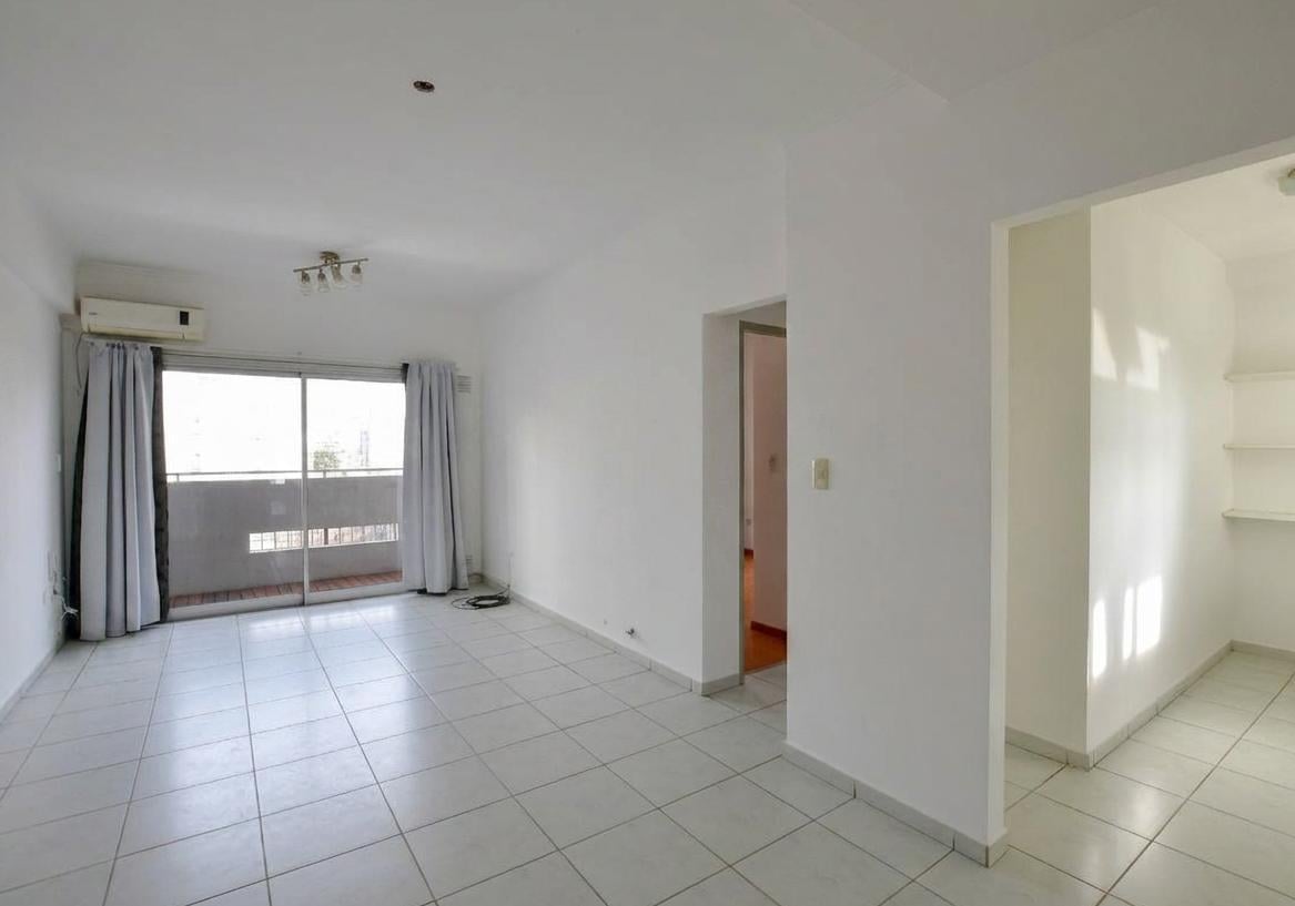 VENTA DEPARTAMENTO UN DORMITORIO CON COCHERA
