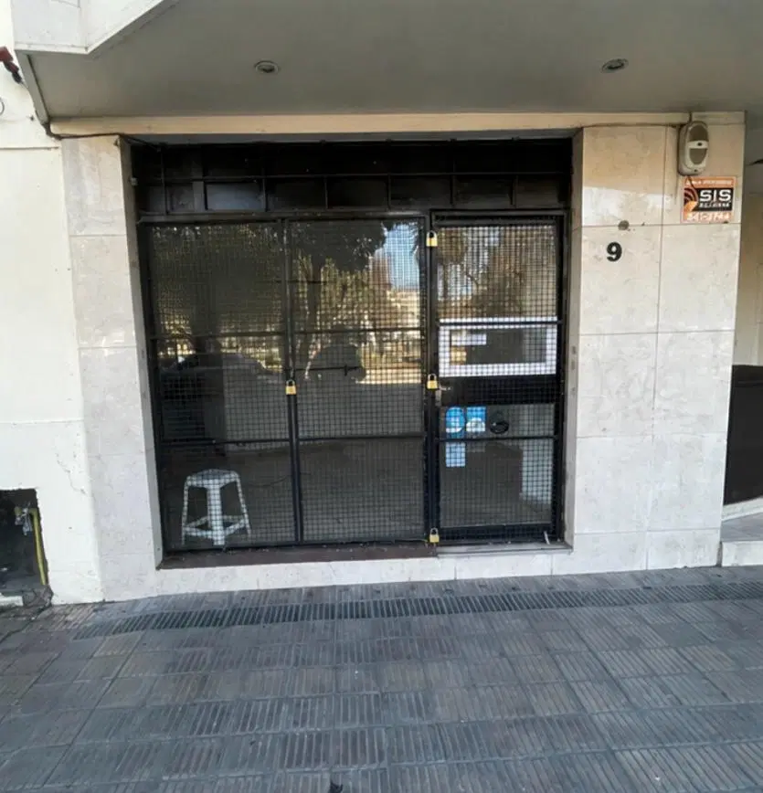 LOCAL EN ALQUILER EN LA PLATA CENTRO 4