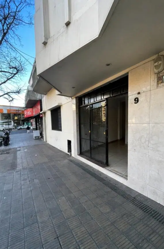 LOCAL EN ALQUILER EN LA PLATA CENTRO 2