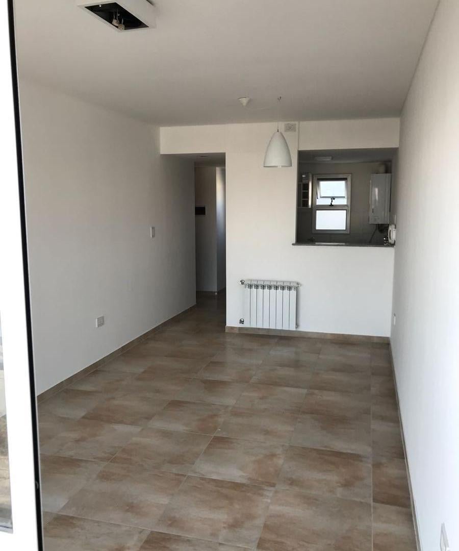 Foto de DEPARTAMENTO DE UN DORMITORIO EN ALQUILER EN LA PLATA, imagen 2