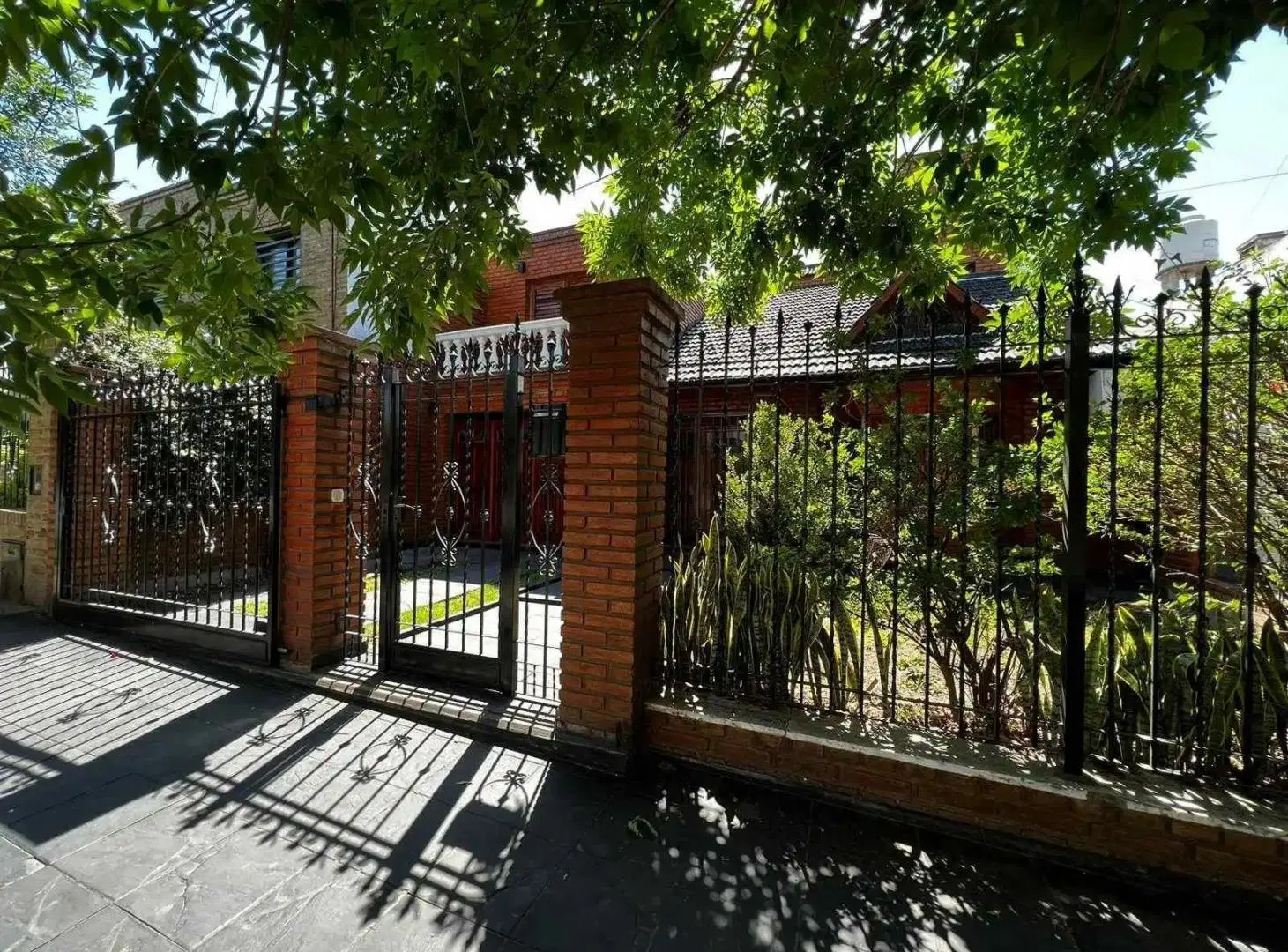 B° Parque Capital - Gran Casa 3 Dorm. - Pileta y Jacuzzi 2