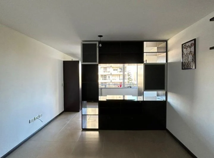 Ambiente. Amplio. Dividido. Equipado. Al Frente. Impecable. Pileta. Quincho. 4