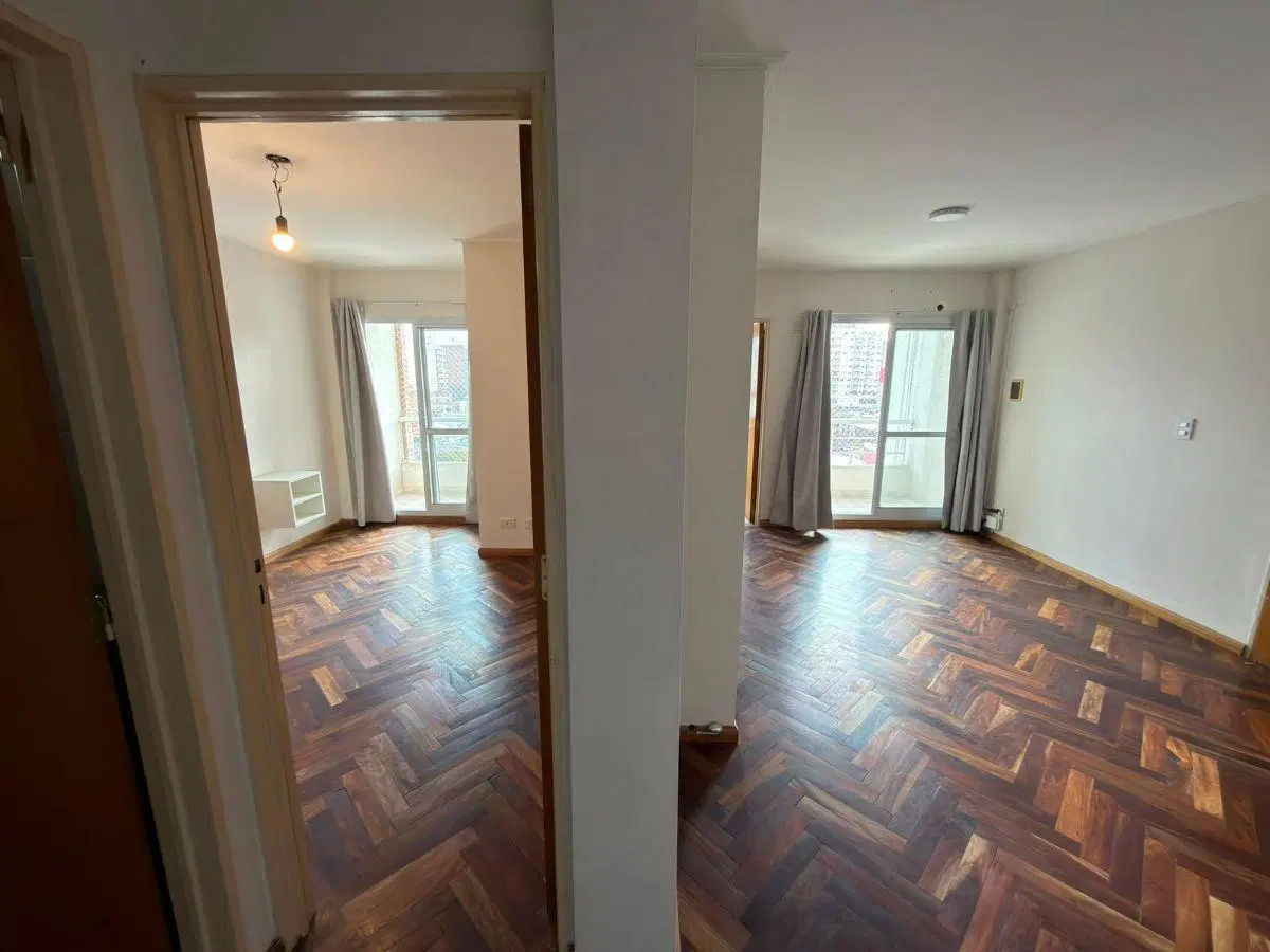 UN DORMITORIO – ENTREGA INMEDIATA – EXCELENTE ESTADO – COCHERA DISPONIBLE. 2