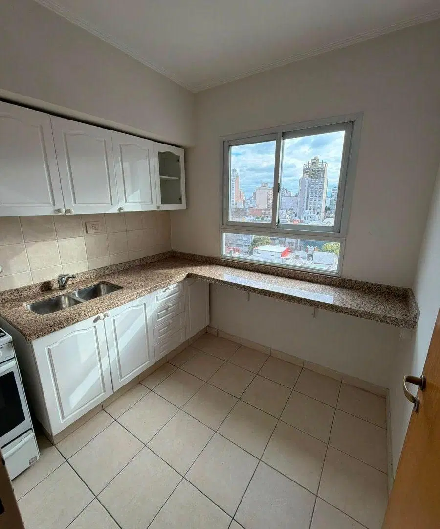 UN DORMITORIO – ENTREGA INMEDIATA – EXCELENTE ESTADO – COCHERA DISPONIBLE. 8