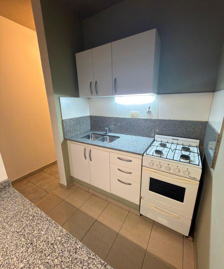 Foto de UN DORMITORIO. FRENTE Y CONTRAFRENTE.EXCELENTE UBICACIÓN. BAJOS GASTOS., imagen 3