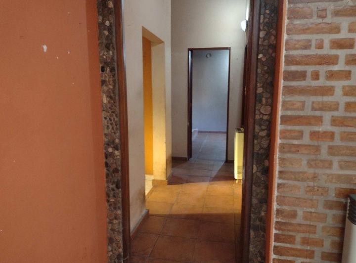 VENTA CASA ARGUELLO 2 DORM COCHERA 3