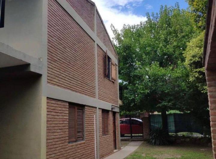 VENTA DUPLEX CARLOS PAZ 2 DORM 4