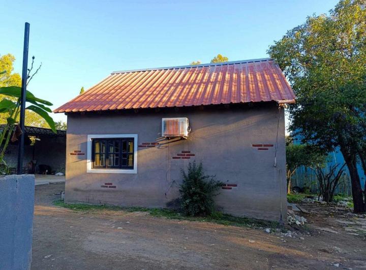 VENTA CASA TANTI 1 DORM PILETA 3