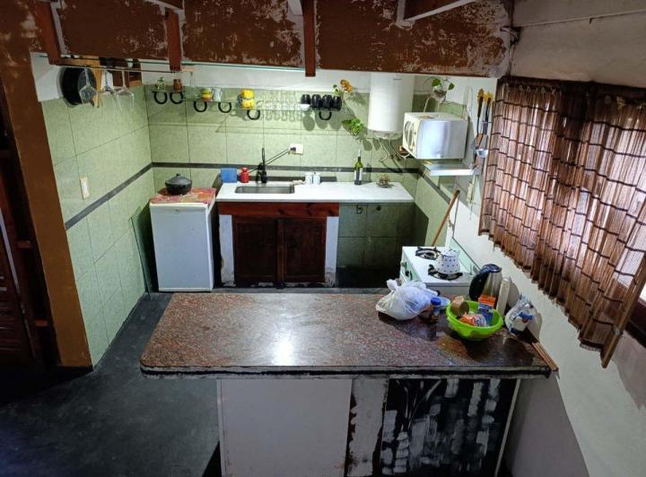 VENTA CASA TANTI 1 DORM PILETA 4