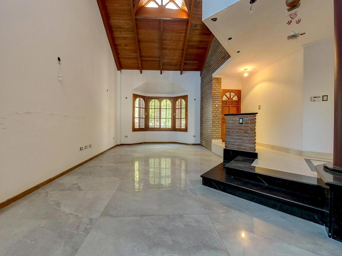 Casa 3 Dorm. en Venta con Pileta Rosario 1