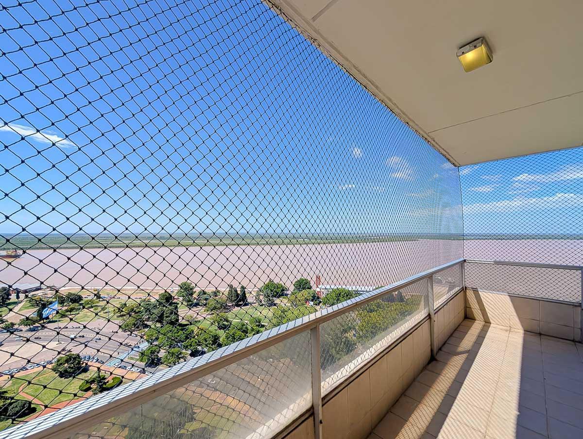 Departamento en venta de 3 dormitorios con vista al río Rosario