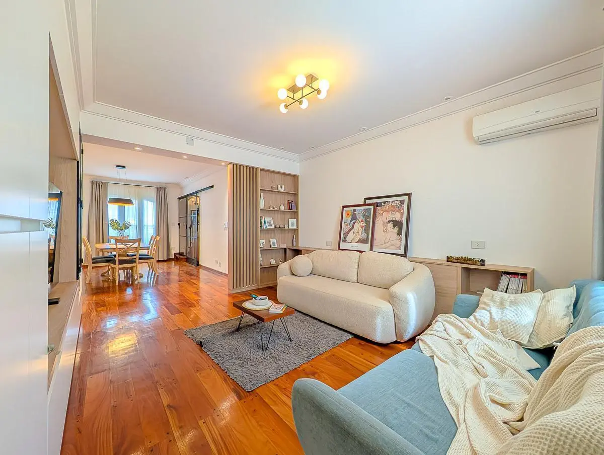 Espléndida Casa en venta frente Club Plaza Rosario 5
