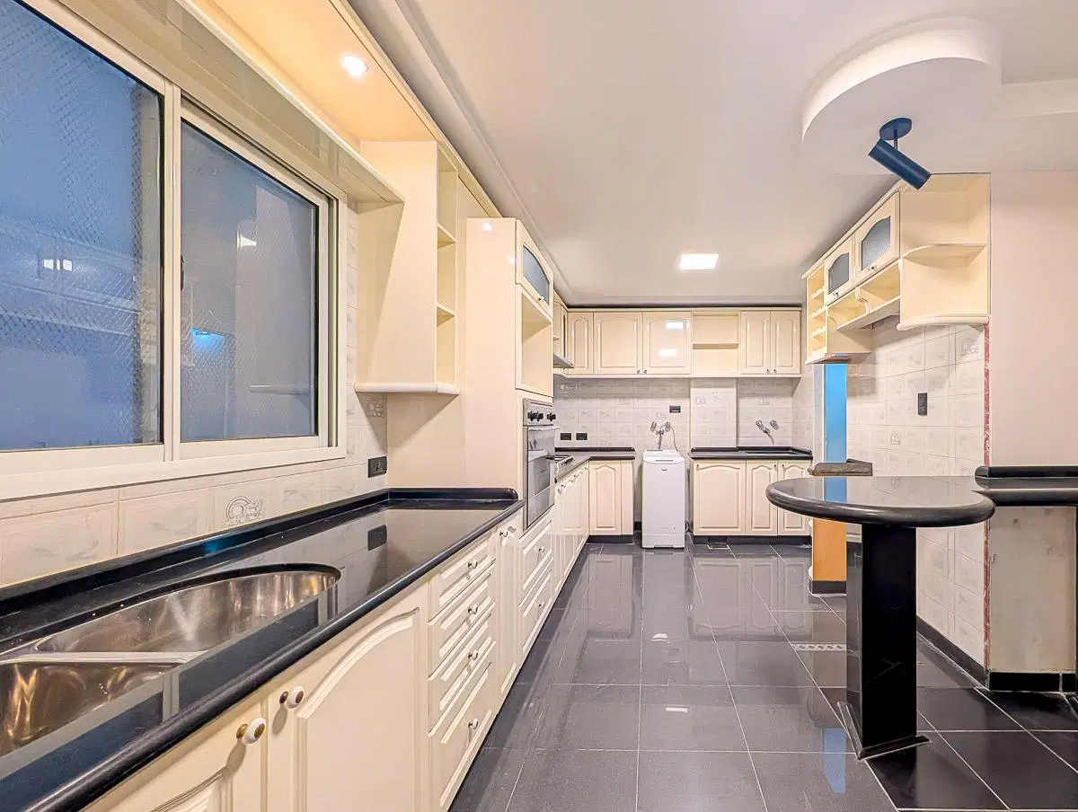 Departamento de tres dormitorios venta zona colegio inglés Rosario 4