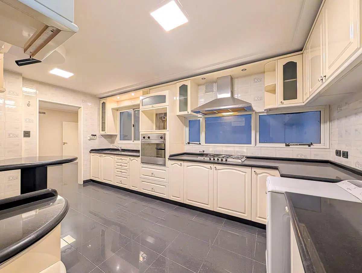 Departamento de tres dormitorios venta zona colegio inglés Rosario 2