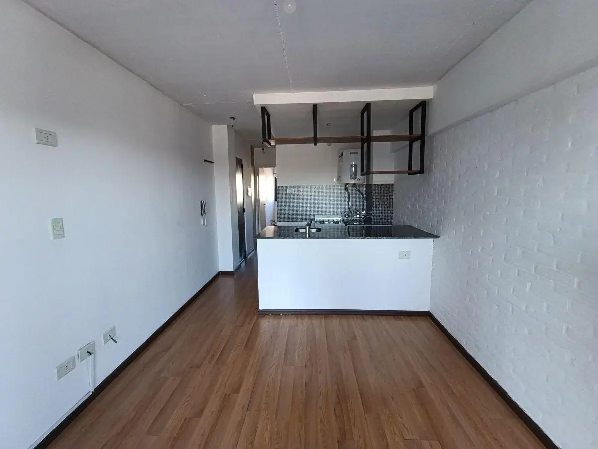 Departamento en venta de 1 dormitorio en San Juan y Vera Mujica 2