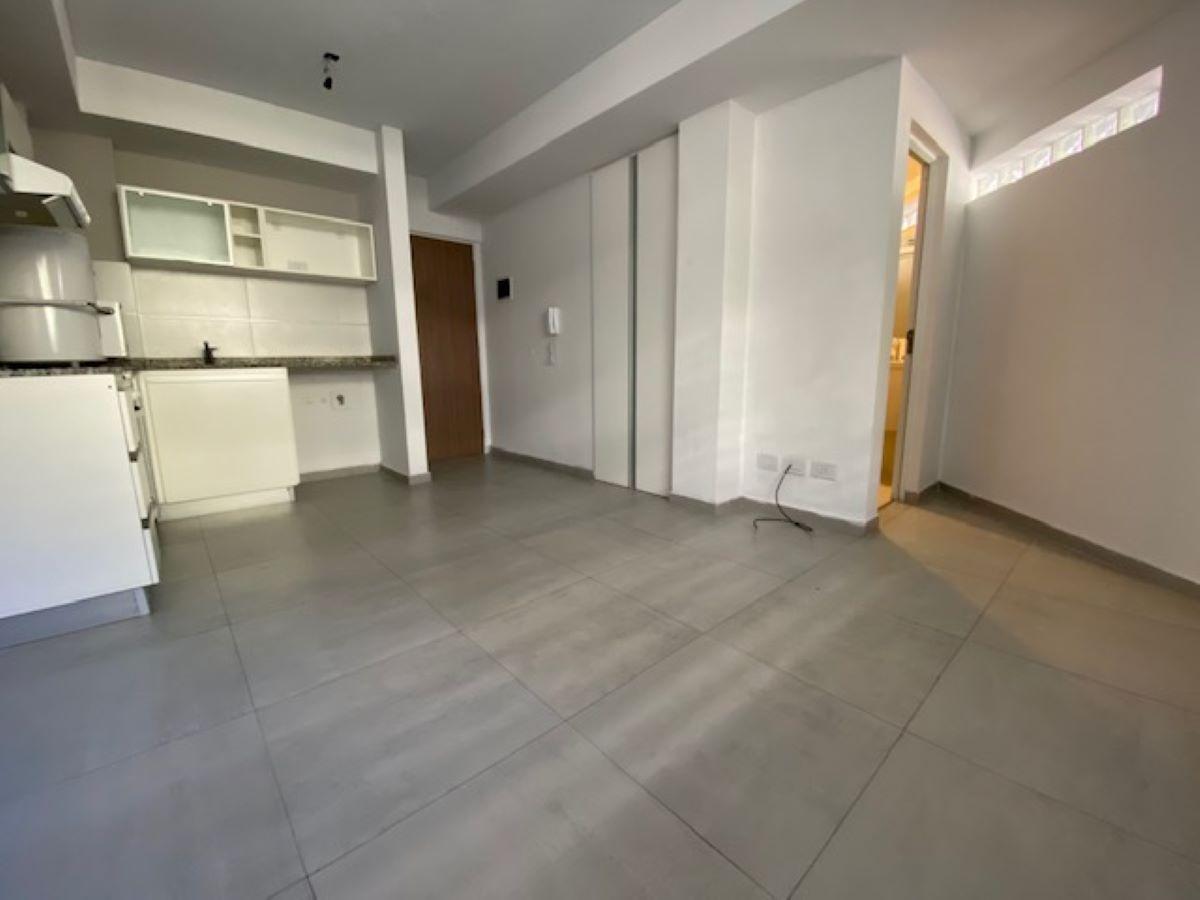 Foto de Monoambiente en alquiler en Callao y San Juan, Rosario, imagen 5