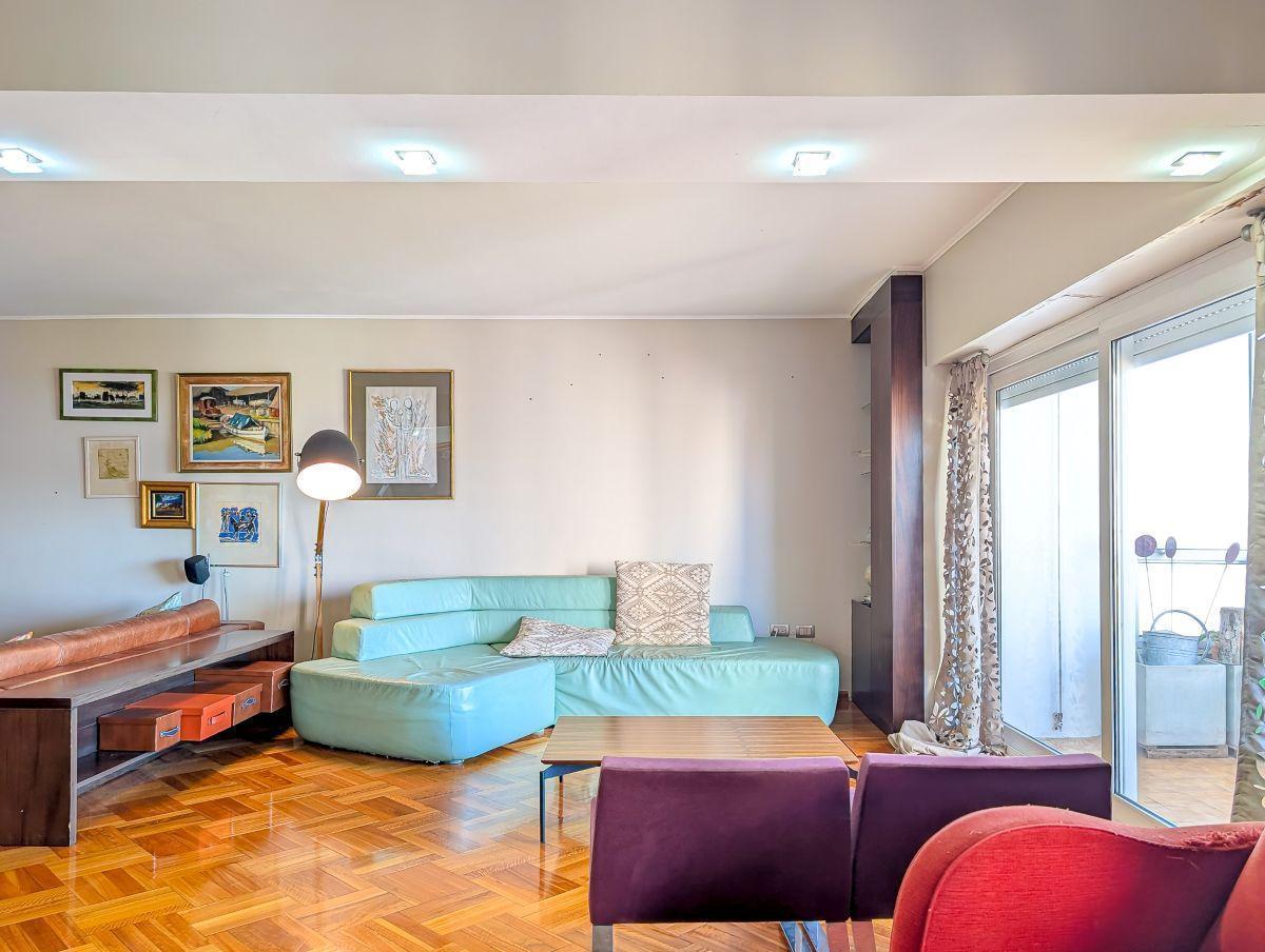 Foto de Departamento en venta de 3 Dormitorios en 1 de Mayo y Rioja, Rosario, imagen 2