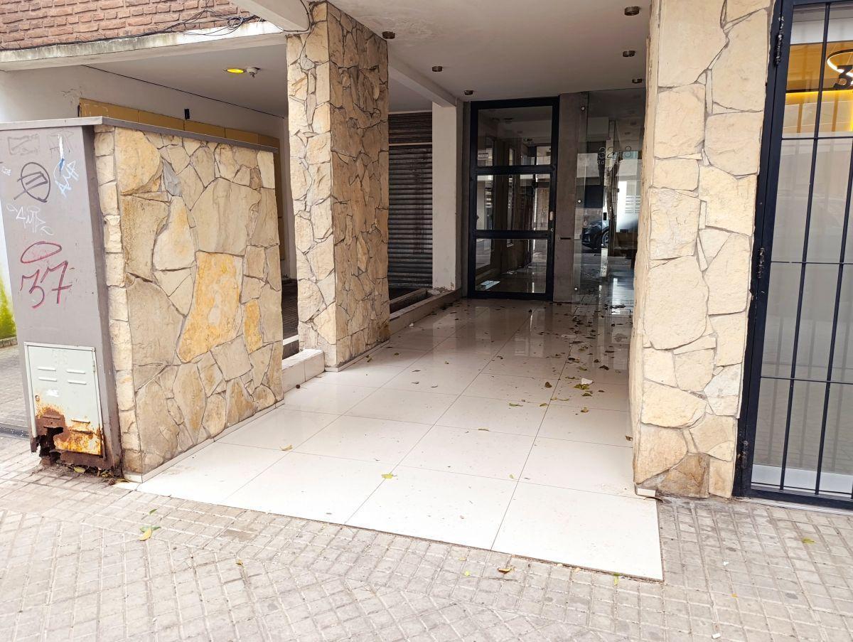 Foto de Departamento Monoambiente en venta en 3 de Febrero y Vera Mujica, imagen 3