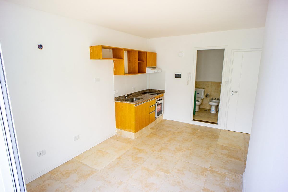 Foto de 1 Dormitorio con Balcón y Terraza Propia, imagen 2